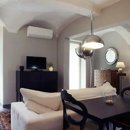 San Gaetano - With Little External Courtyard Apartment *